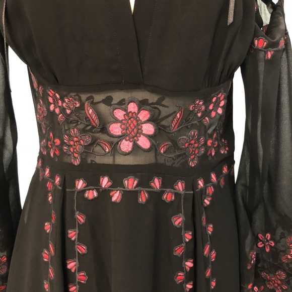 NWT For Love and Lemons Embroidered Dress Size M - Picture 4 of 8
